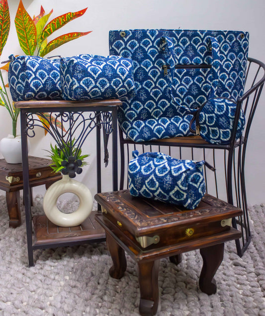 Tote Bag with set of 3 Pouches - The Comfy Dreams