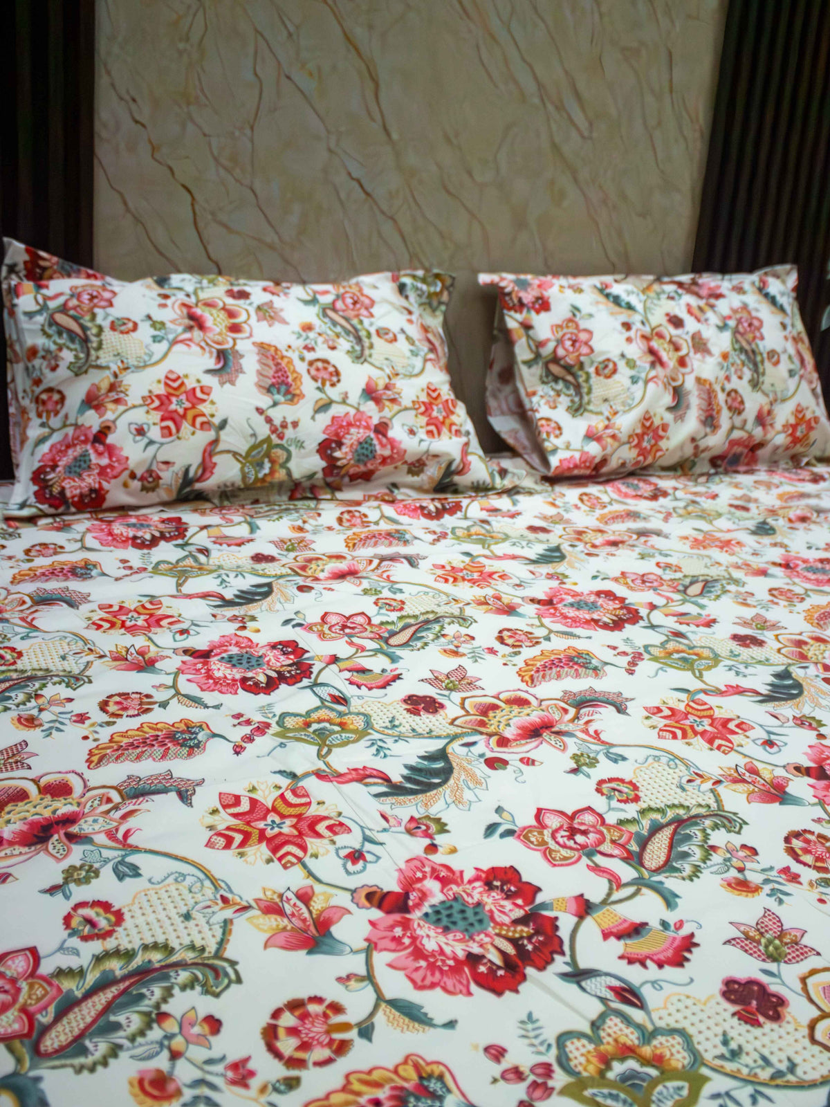 Red Lilly Print Bedsheet