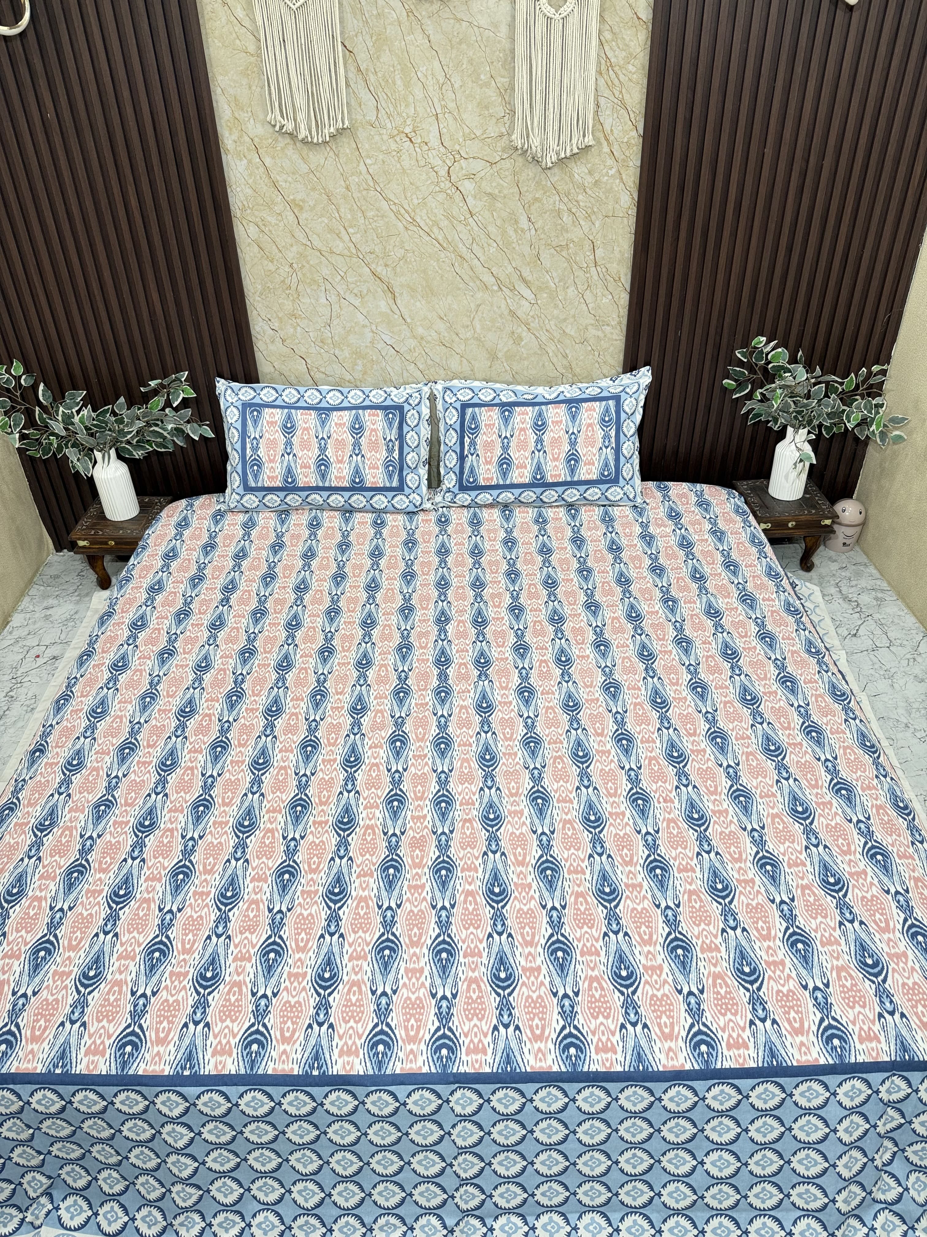Blue & Coral Paisley Cotton Bedsheet Set - The Comfy Dreams
