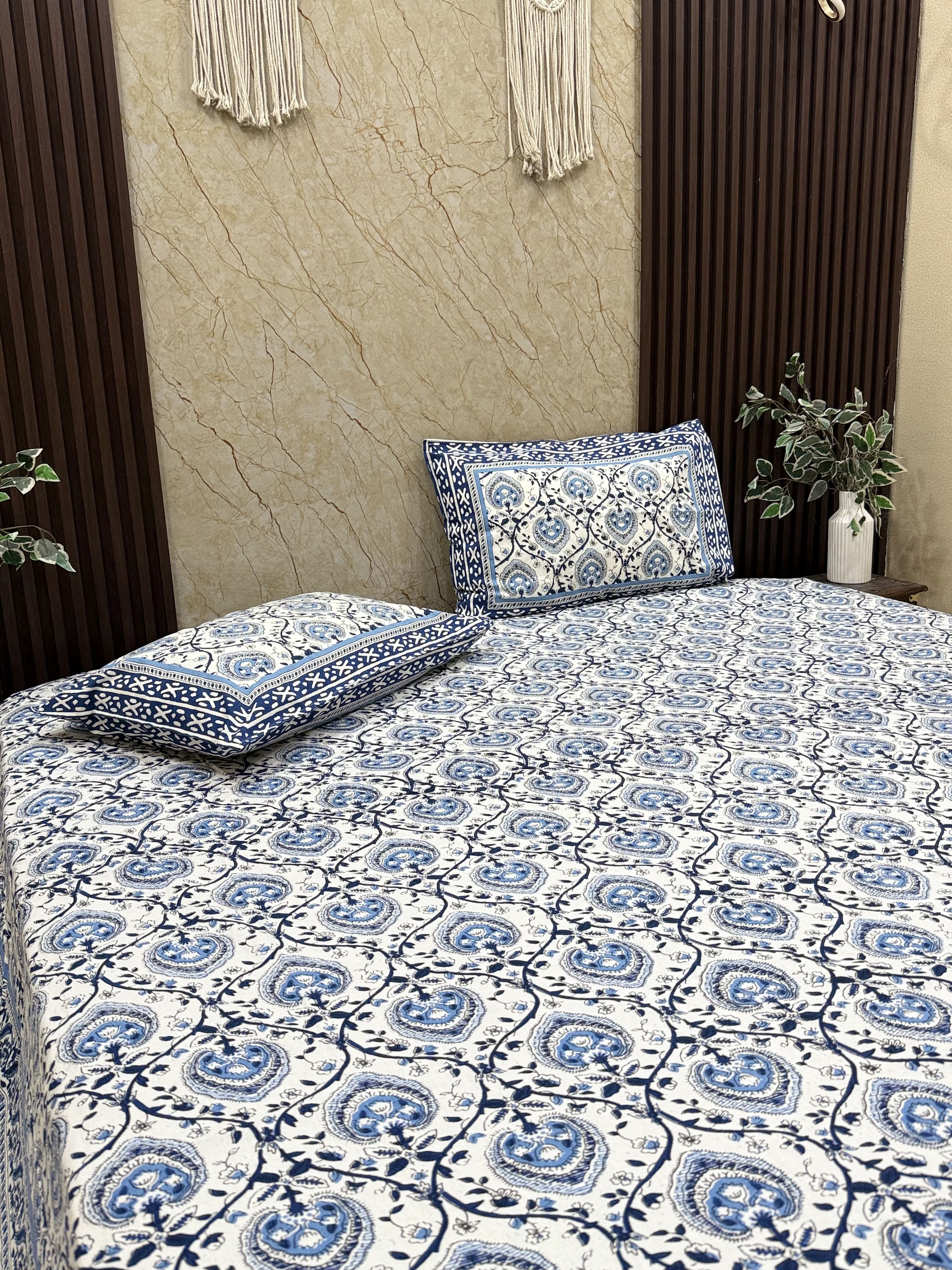 Royal Petal Elegance Premium Bedsheet - The Comfy Dreams